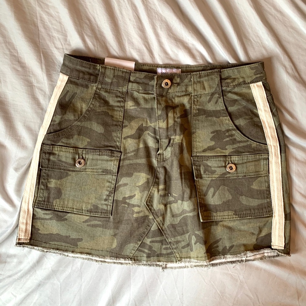 Army print mini skirt